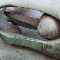 Image: Henry Moore's Reclining Connected Forms (1969)