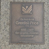 Image: Sir Archibald Grenfell Price Plaque 