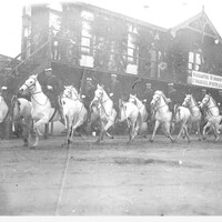 Image: Mounted Police at Torrens Parade Ground