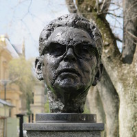 Image: Bust of Sir Mark Oliphant