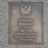 Image: Sir Douglas Mawson Plaque 