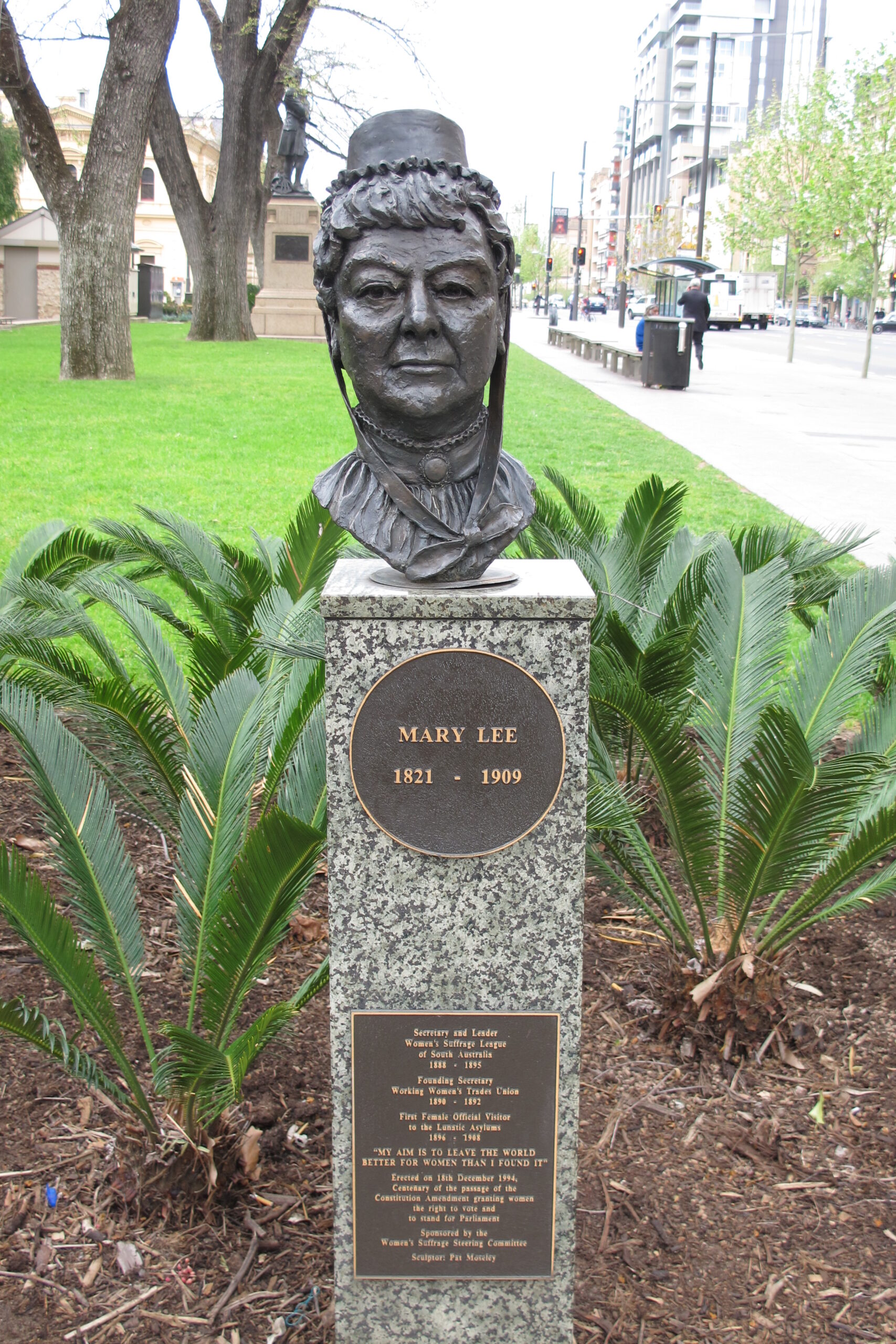 Mary Lee bust