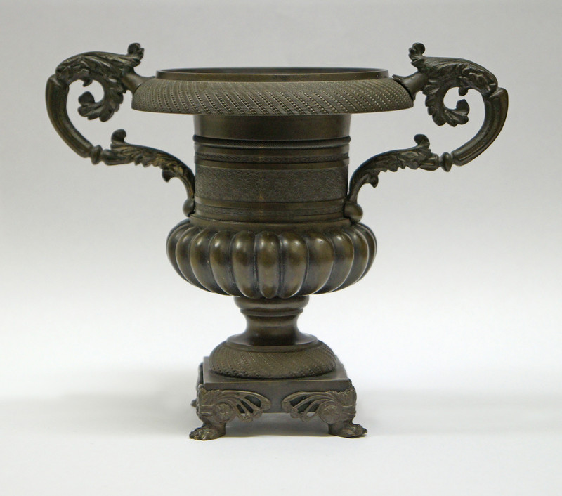 Urn