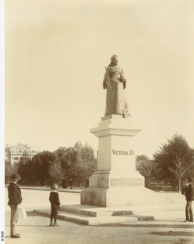 Queen Victoria statue unveiled