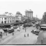 Image: Motor vehicles on King William Street