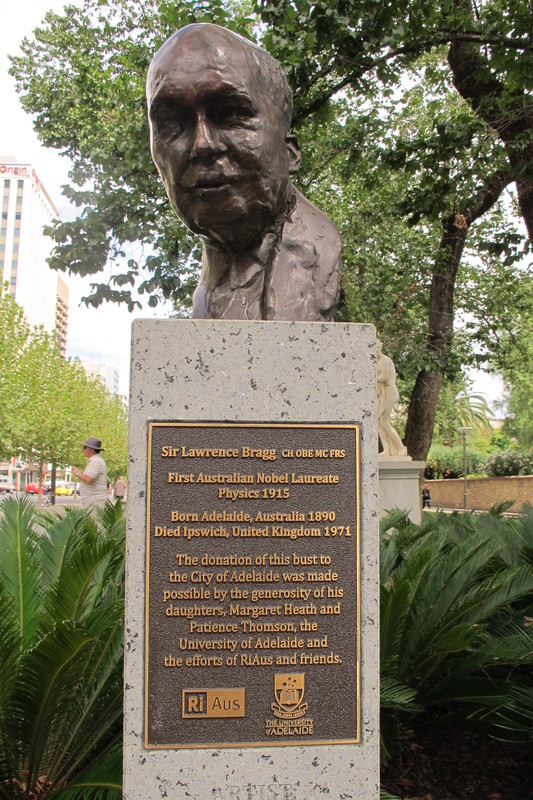 Sir Lawrence Bragg bust