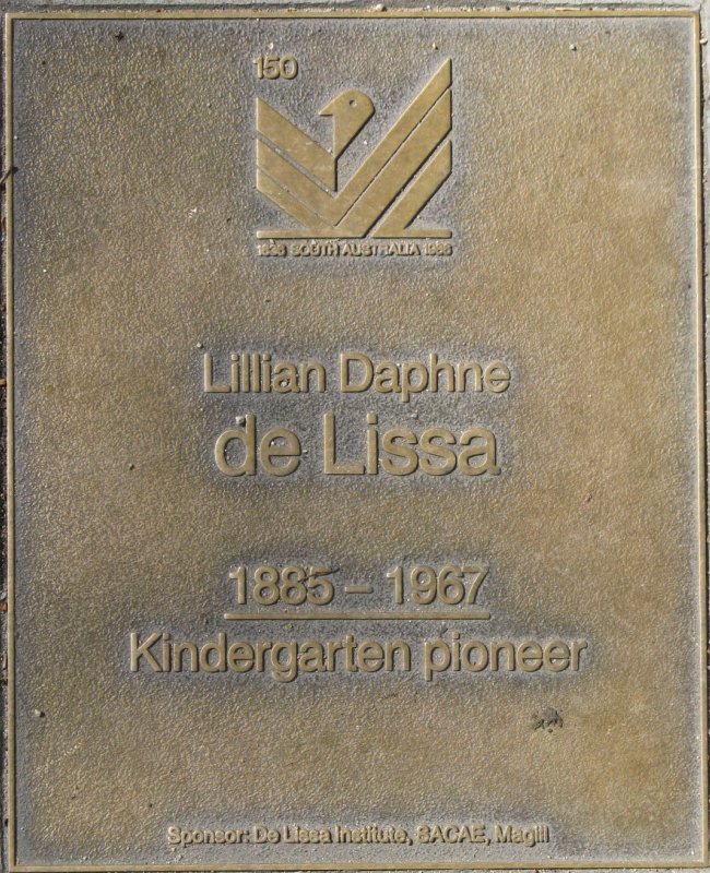 J150 Plaque, Lillian Daphne de Lissa