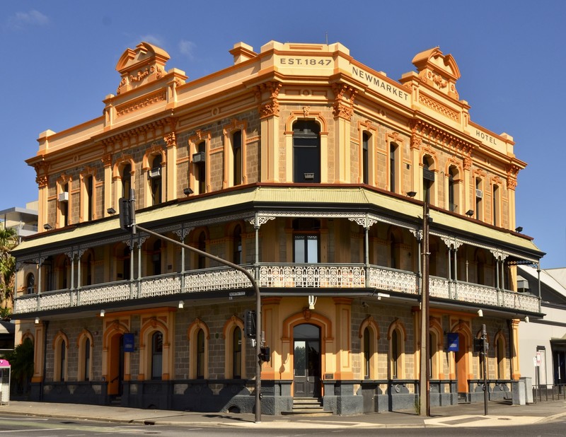 Newmarket Hotel