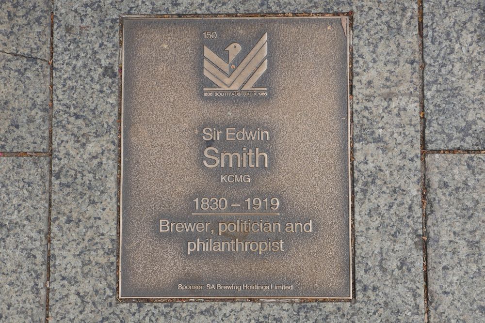 J150 Plaque, Sir Edwin Thomas Smith