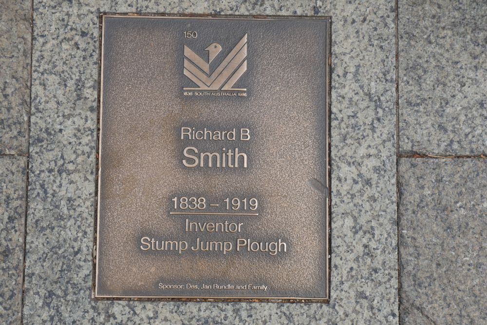 J150 Plaque, Richard Bowyer Smith