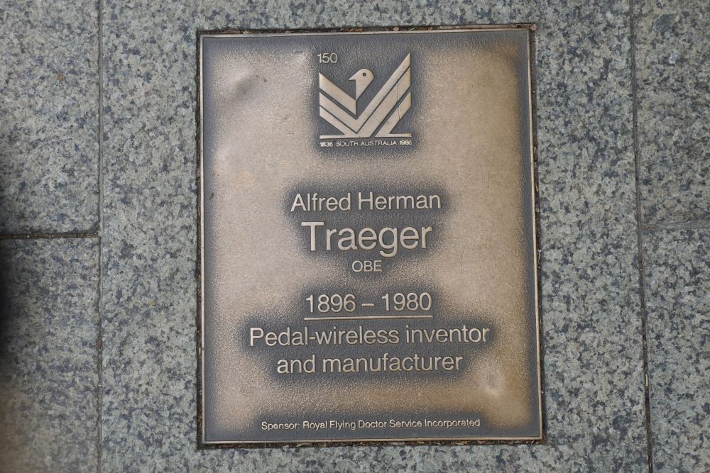 J150 Plaque, Alfred Hermann Traeger