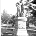 Image: statue of an unclothed man